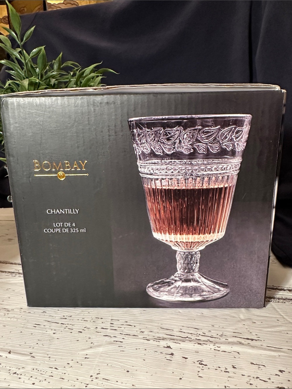 Bombay Chantilly 4 set   Clear Embossed Glass Coupe